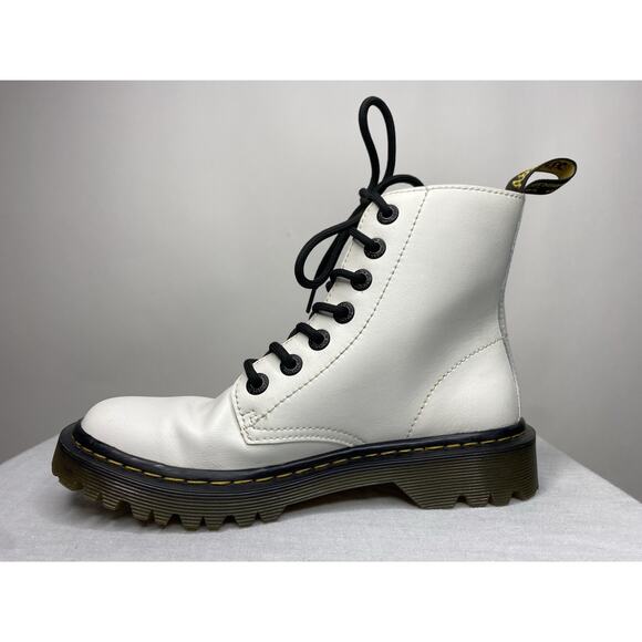 Dr. Martens Luana Combat Boots White Leather Women's 6 Lace Up 7 Eye Grunge Boho - Picture 5 of 10